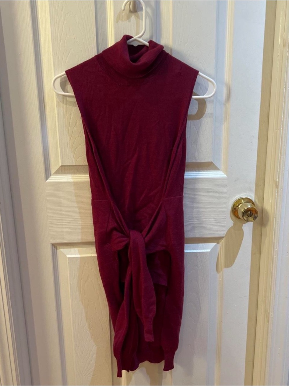 Maison Margiela Sleeveless Turtleneck Knot Front Sweater - Burgundy